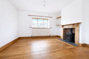 Sitting Room- click for photo gallery